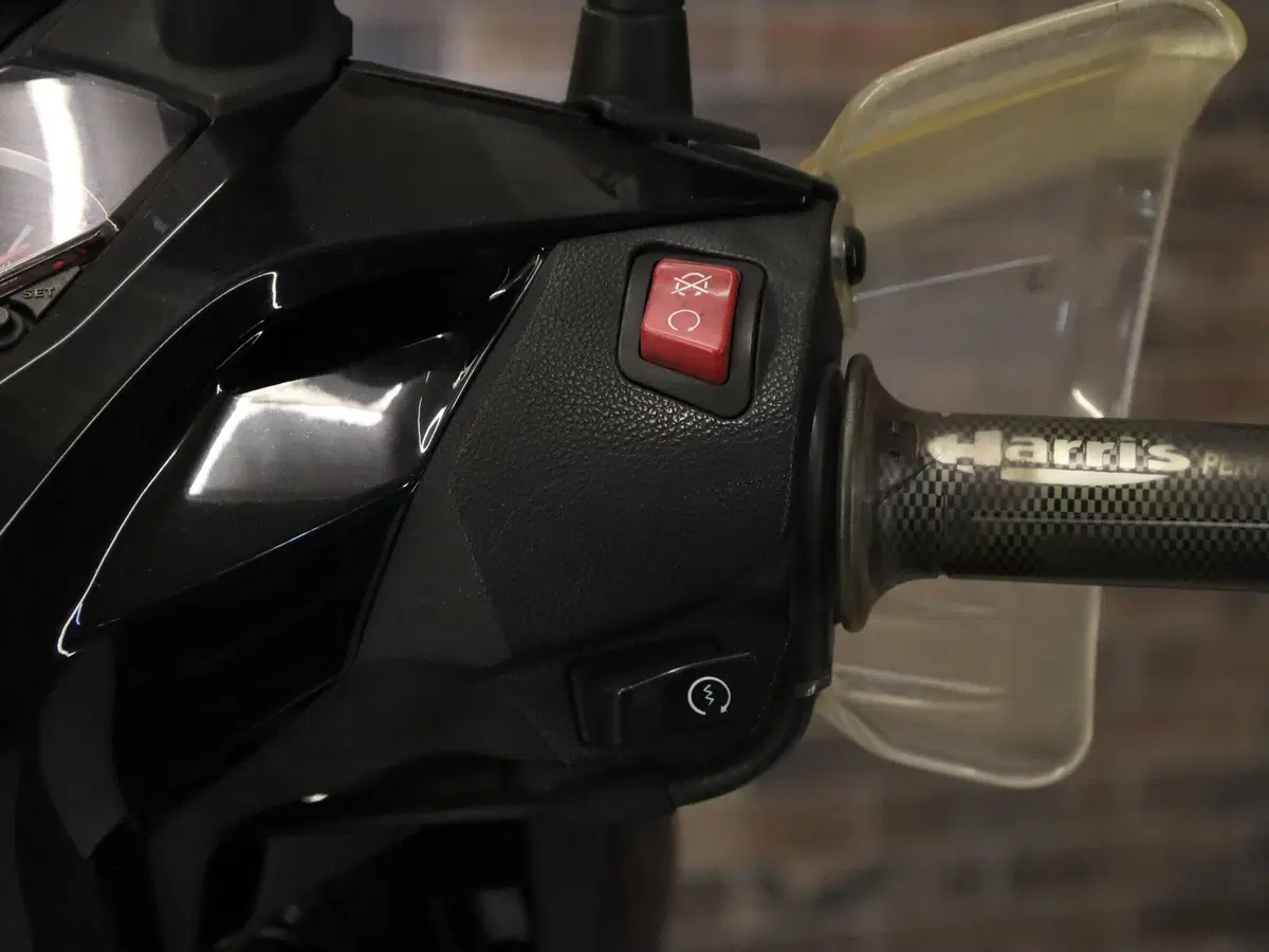 Honda SH 300 i ABS (2016 - 20) (15)