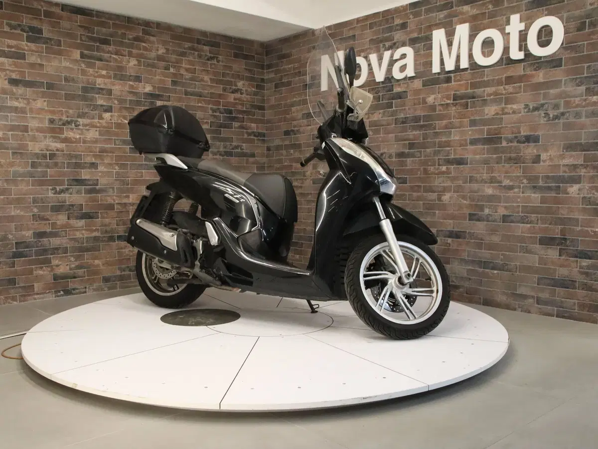 Honda SH 300 i ABS (2016 - 20) (9)