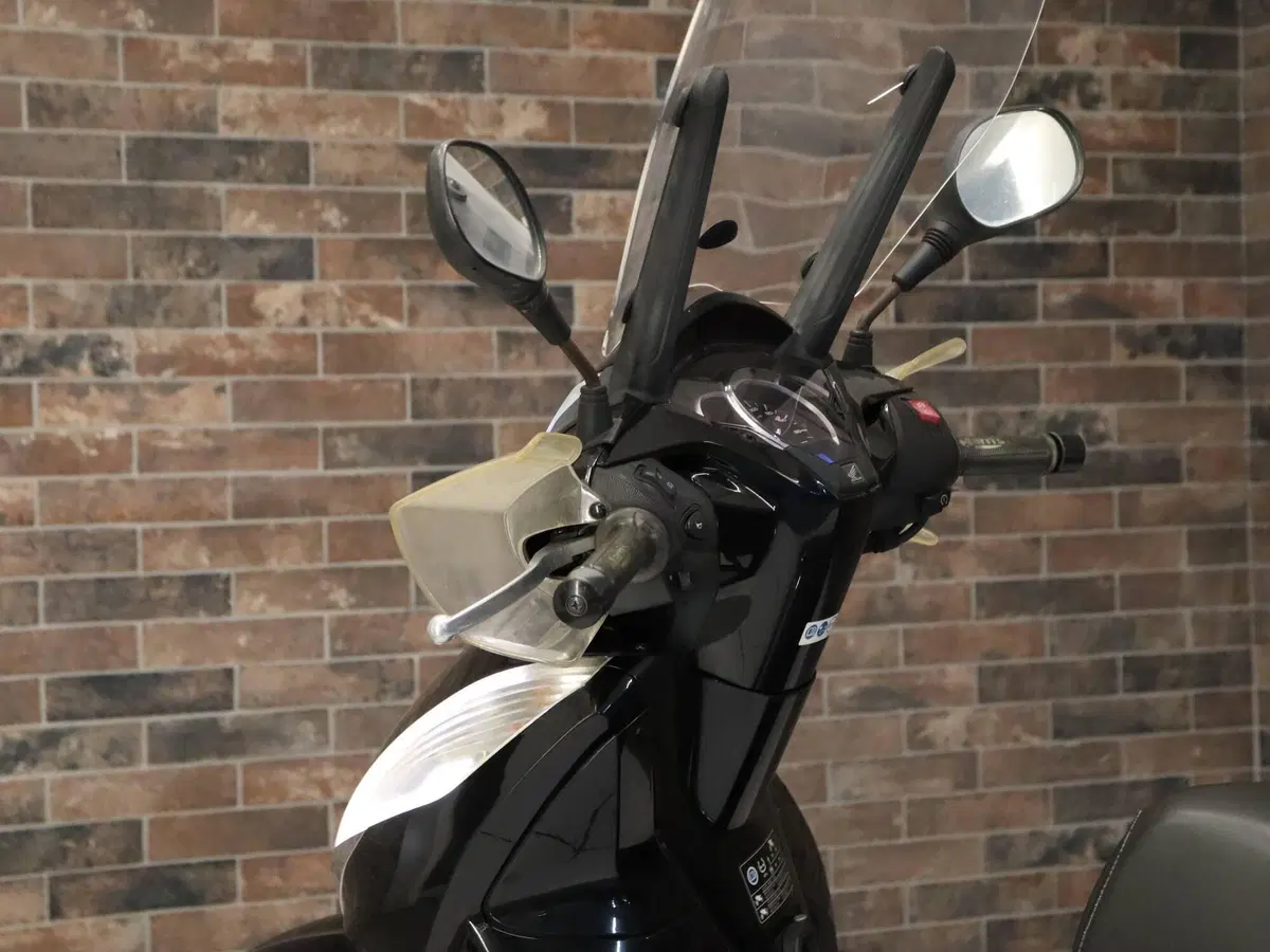 Honda SH 300 i ABS (2016 - 20) (16)