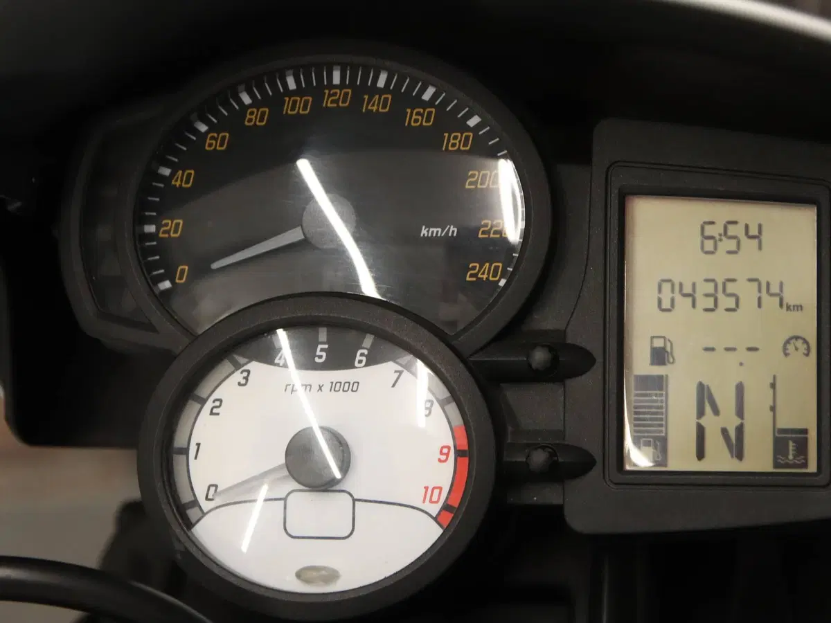 Bmw F 800 R (2009 - 11) (18)