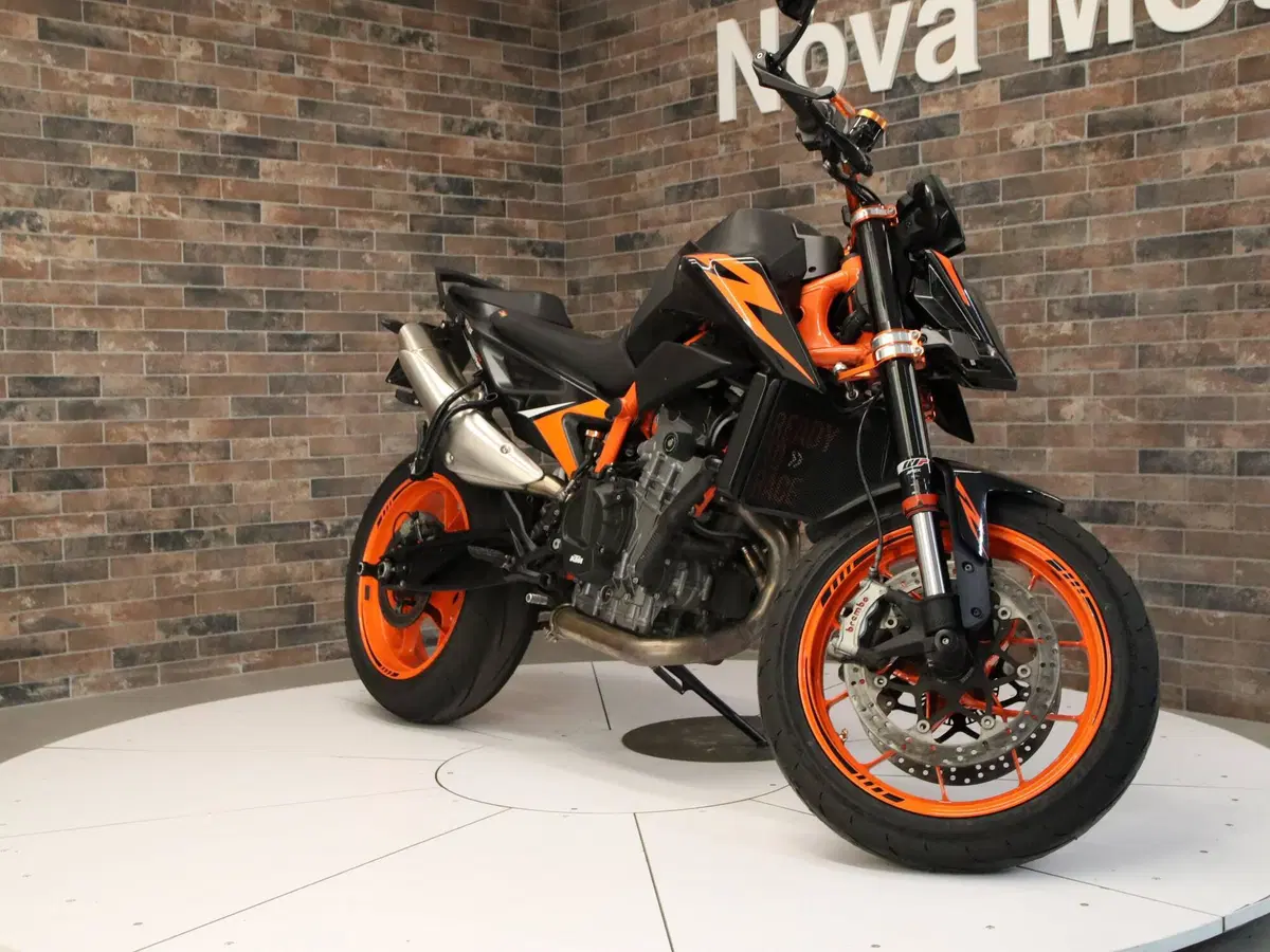 KTM 890 Duke R (2021 - 23) (7)
