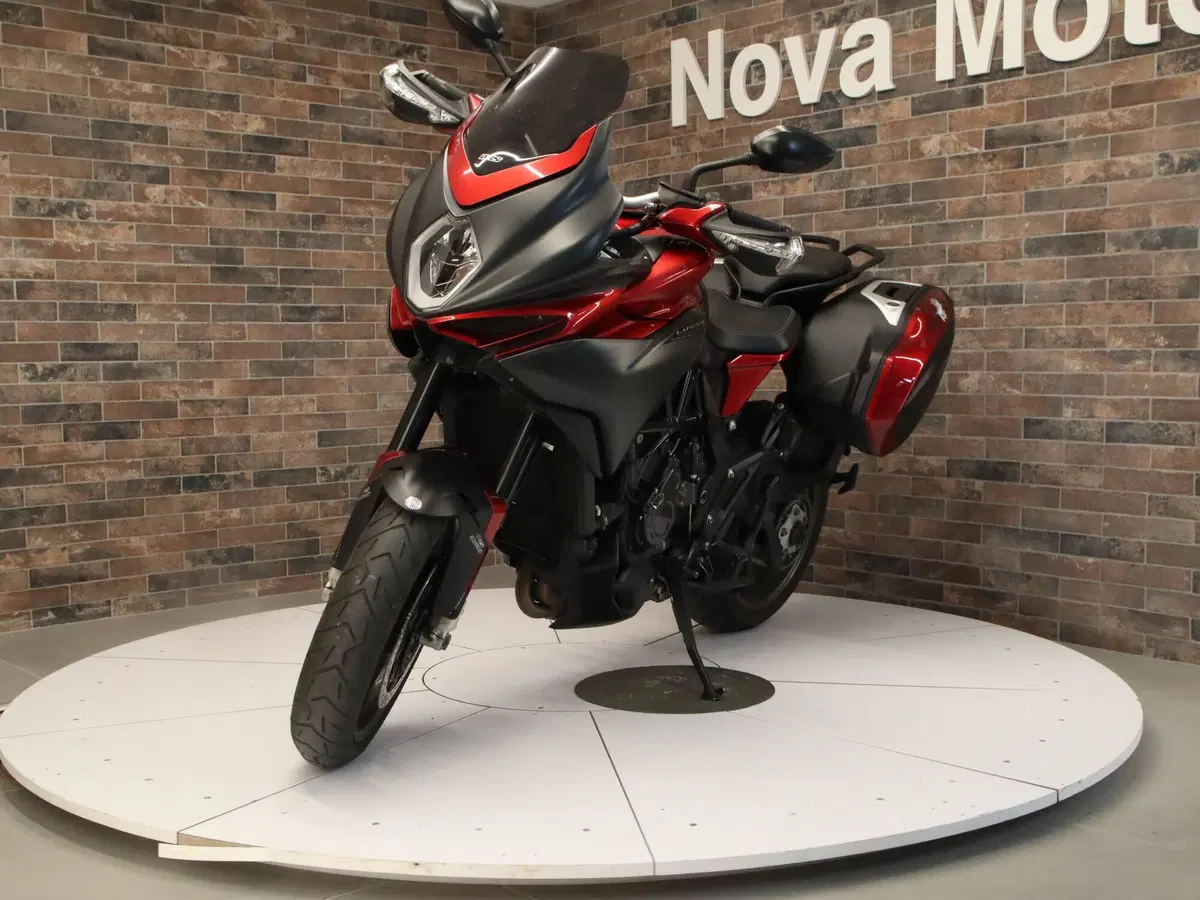 MV Agusta Turismo Veloce 800 Lusso (2021 - 22) (5)
