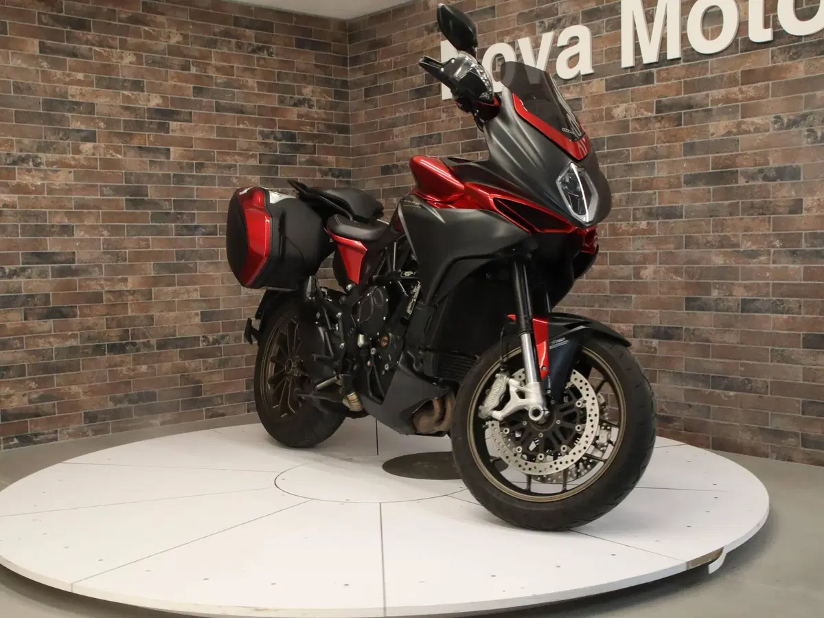 MV Agusta Turismo Veloce 800 Lusso (2021 - 22) (11)