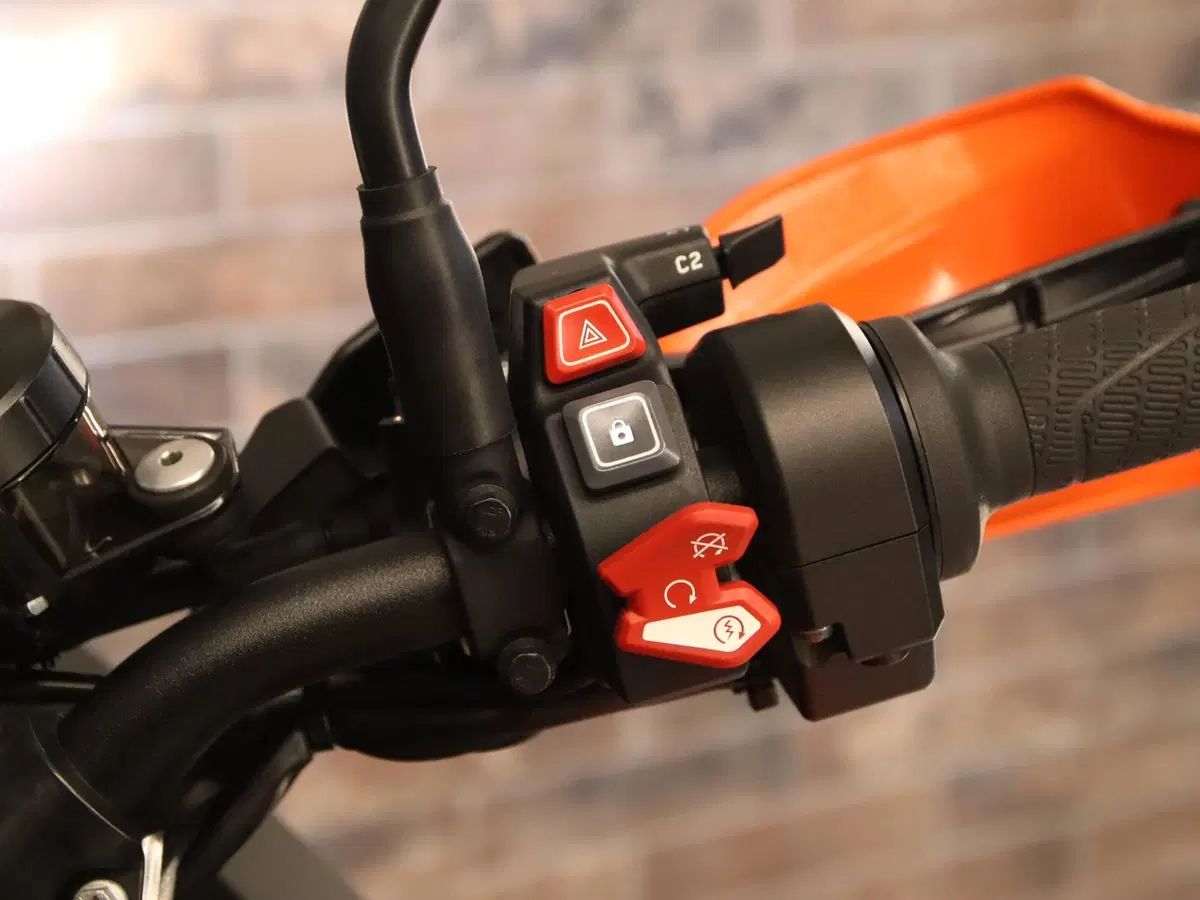 KTM 1290 Super Adventure S (2021 - 25) (14)