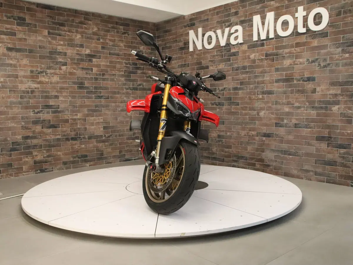 Ducati Streetfighter V4 S (2025 - 26) (6)