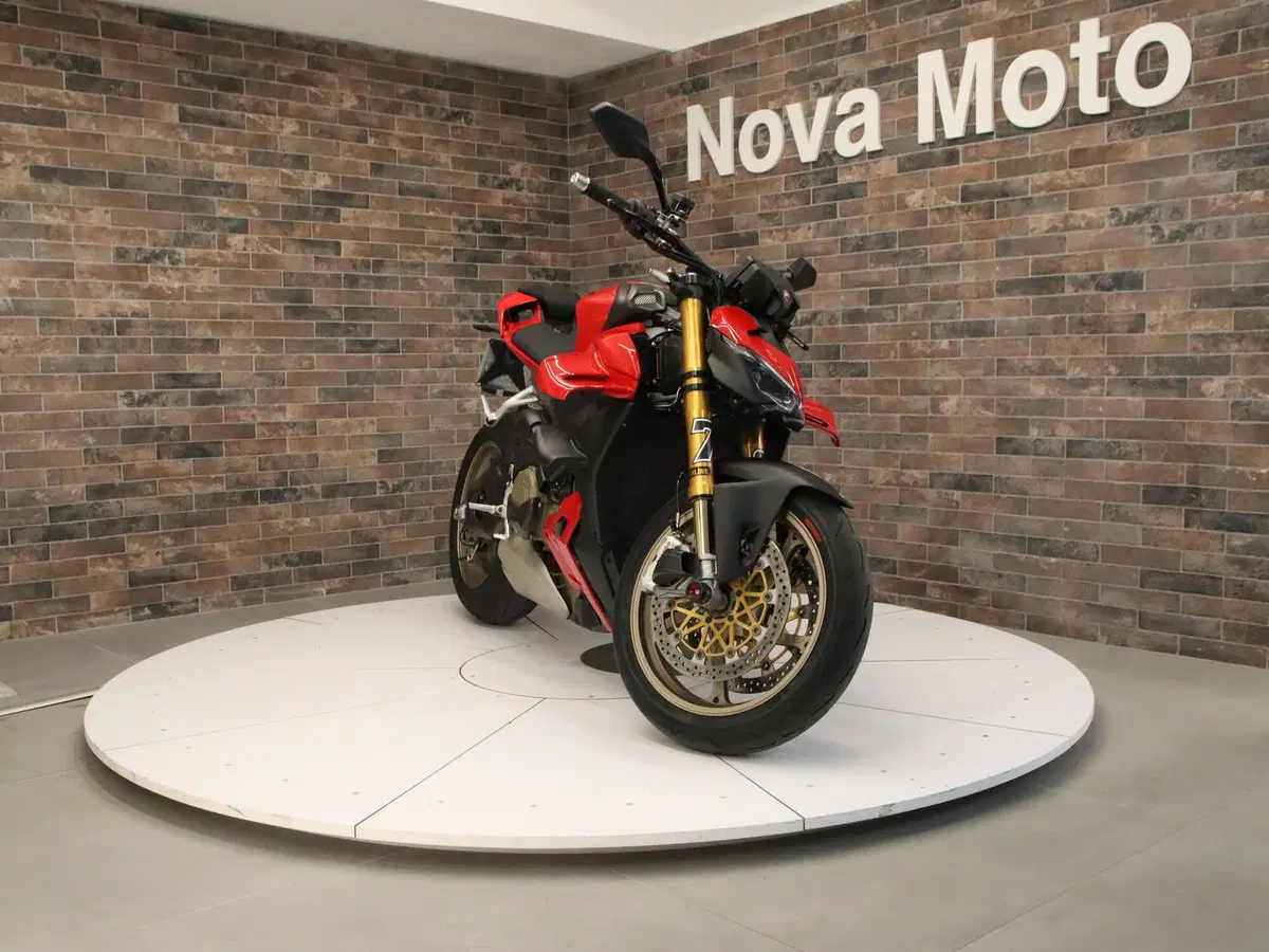 Ducati Streetfighter V4 S (2025 - 26) (7)