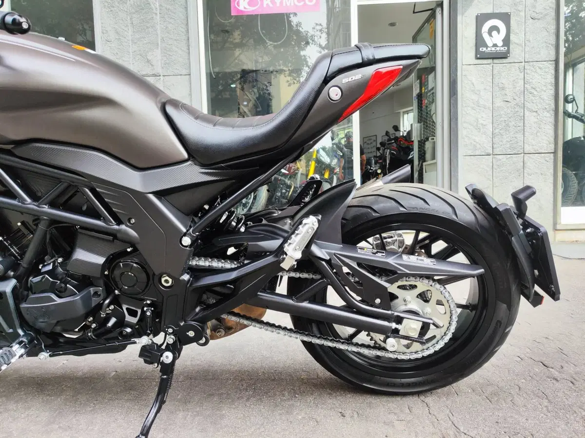 Benelli 502 C (2021 - 25) (8)