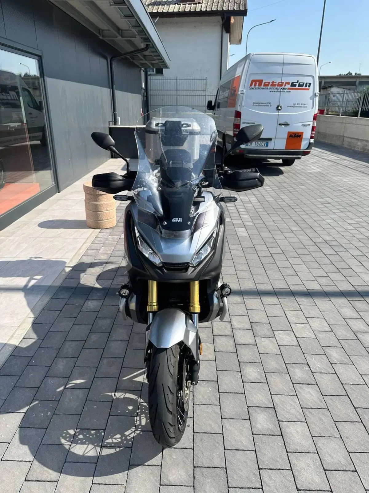 Honda X-ADV 750 Travel Edition (2018 - 20) (2)
