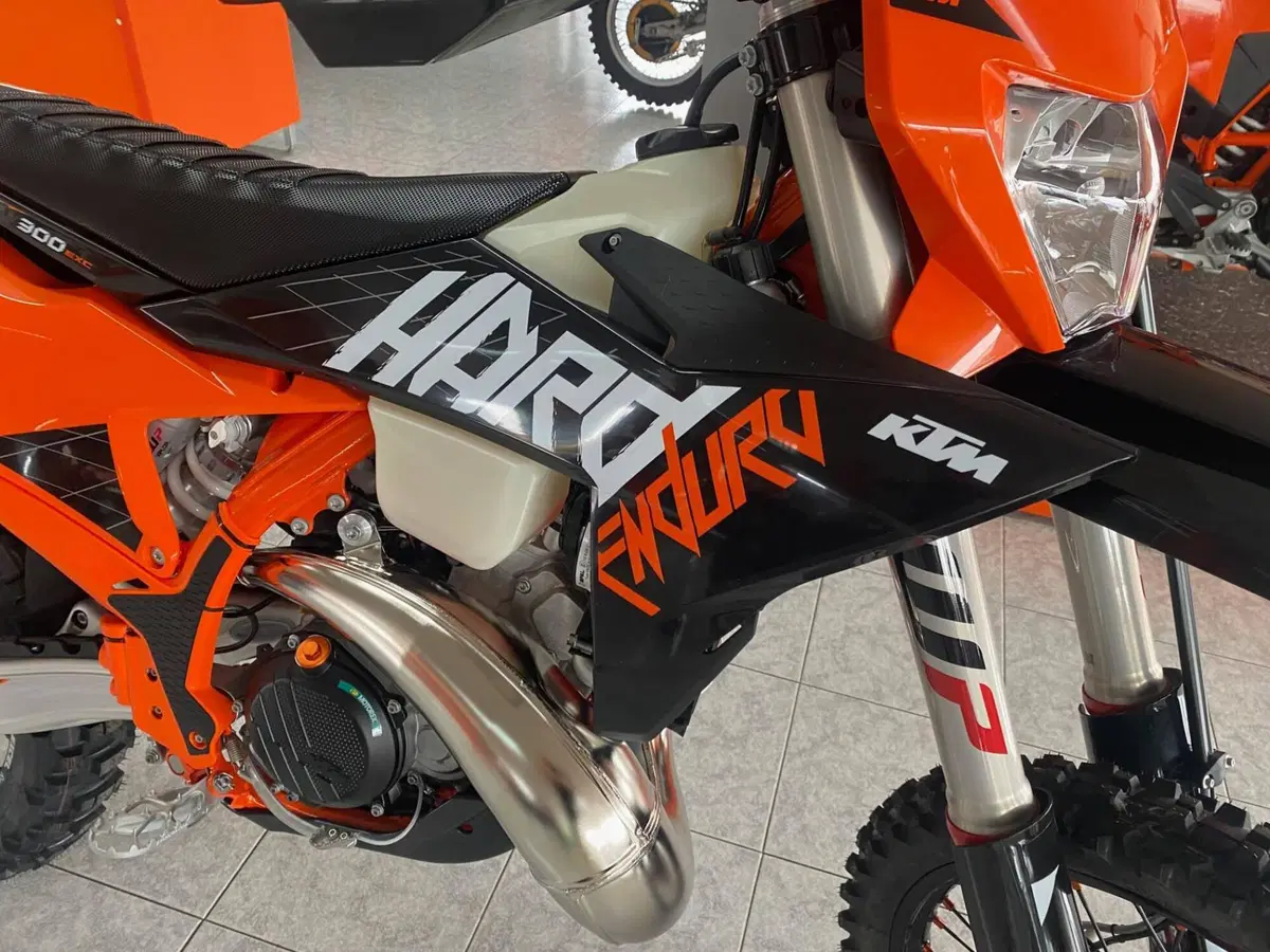 KTM 300 EXC Hardenduro (2027) (4)