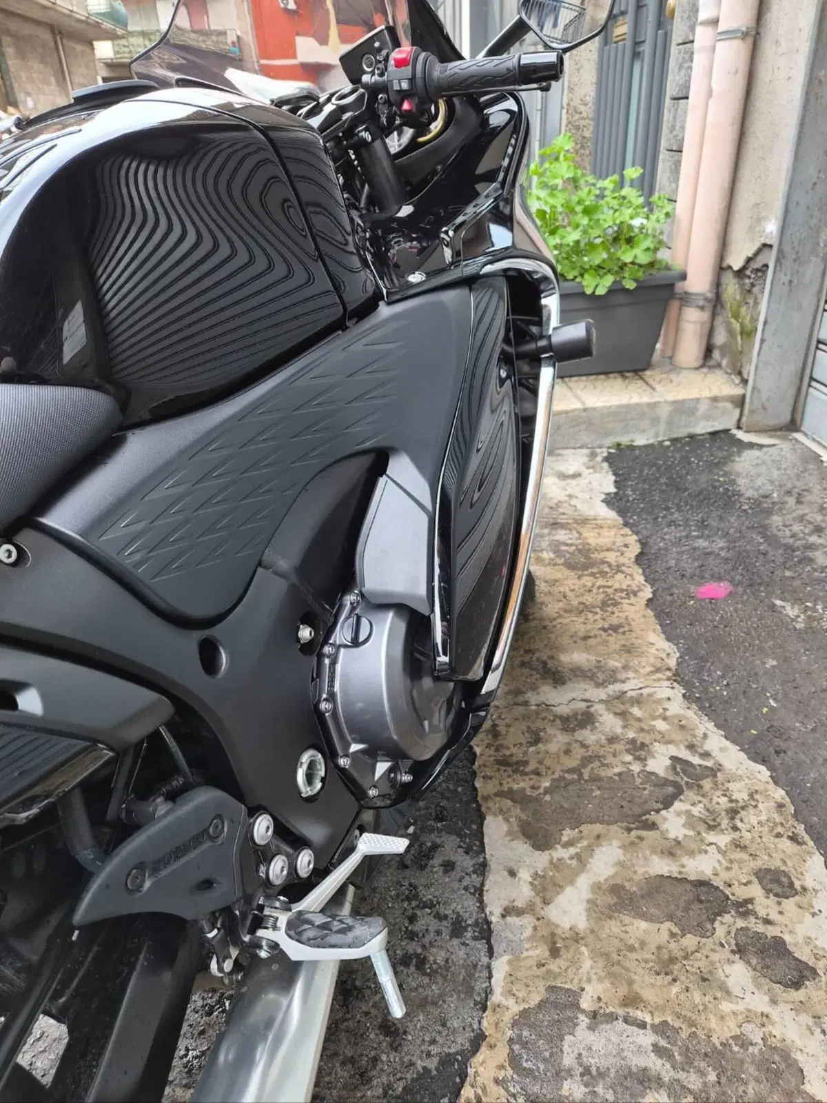 Suzuki GSX 1300 R Hayabusa (2025) (9)