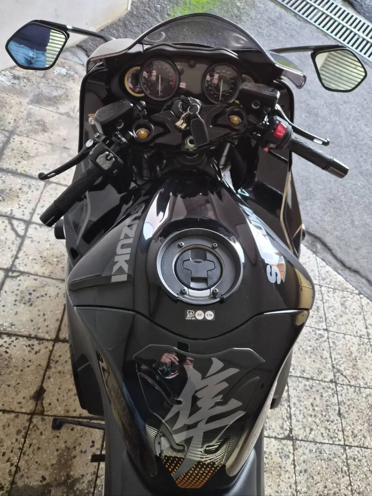 Suzuki GSX 1300 R Hayabusa (2025) (11)
