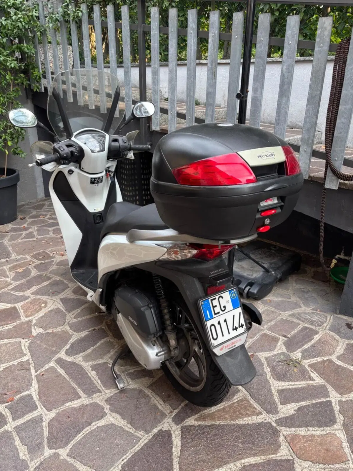 Honda SH 150i ABS (2013 - 16) (2)