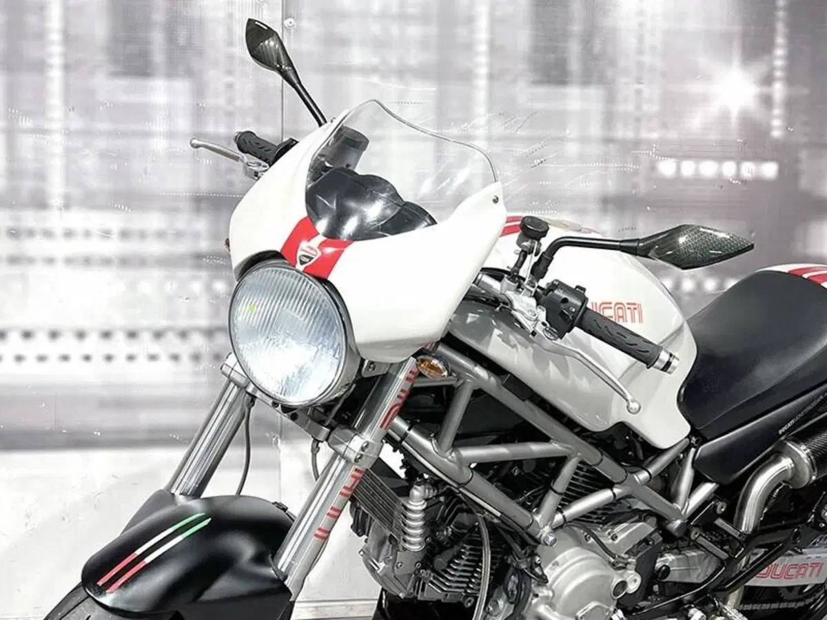 Ducati Monster 620 (2003 - 06) (5)
