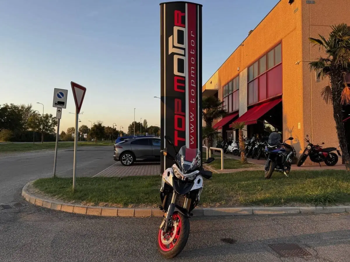 Benelli TRK 902 Stradale (2026) (2)