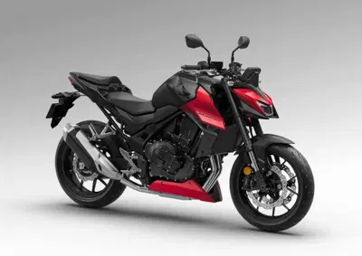 Honda CB750 Hornet 2027: in arrivo tre nuove colorazioni per il mercato italiano