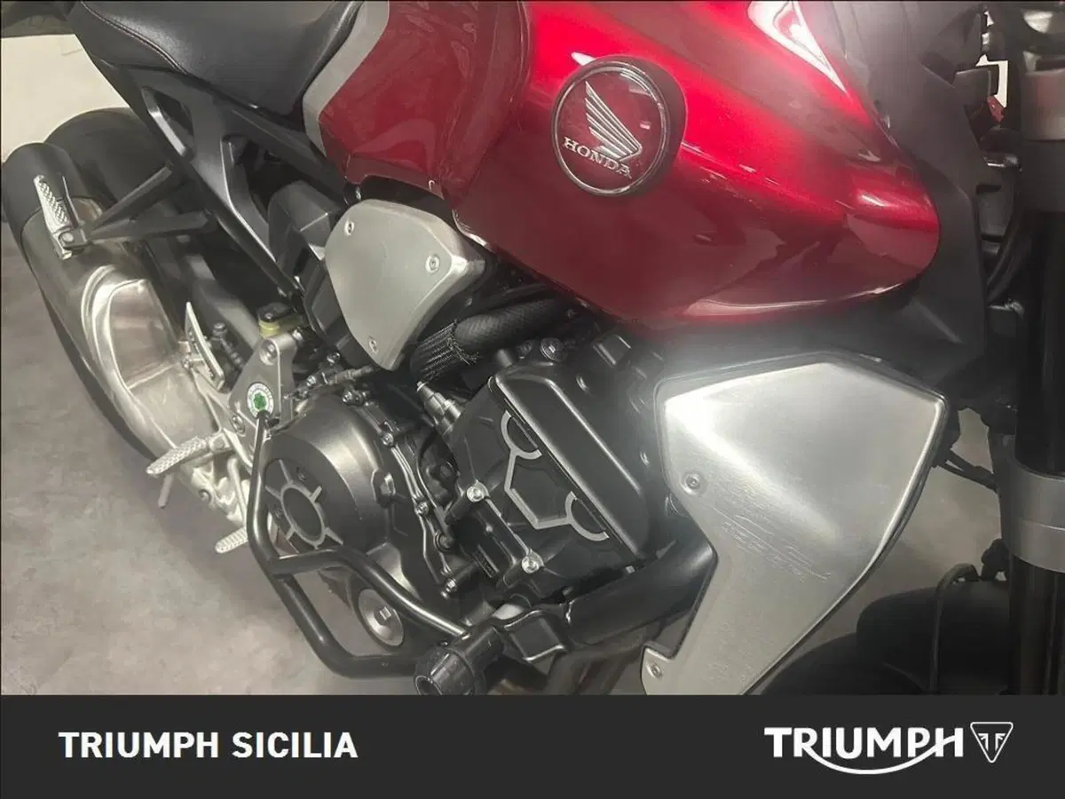 Honda CB 1000 R (2021 - 25) (7)