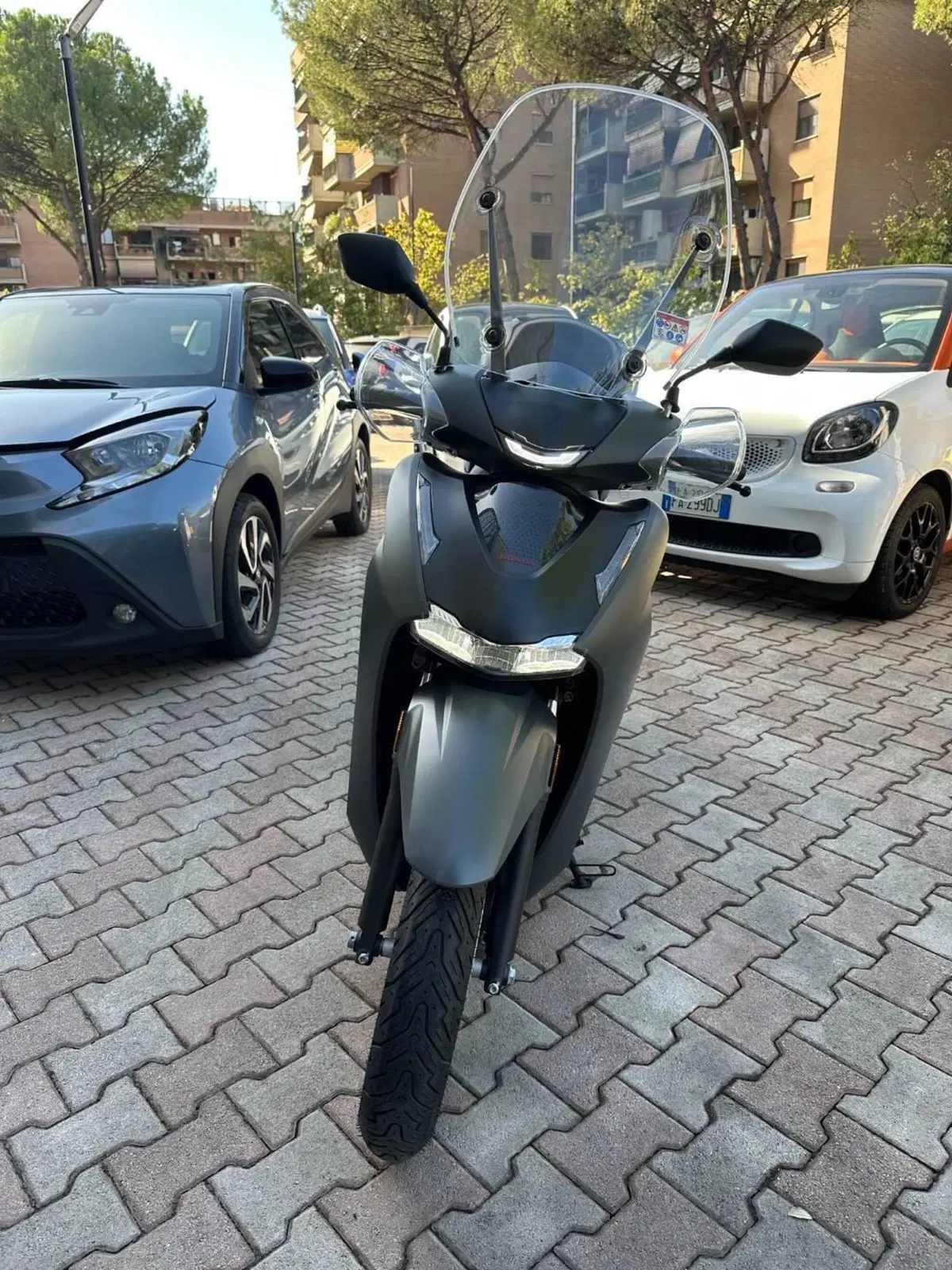 Honda SH 350i GT (2025 - 26) (2)