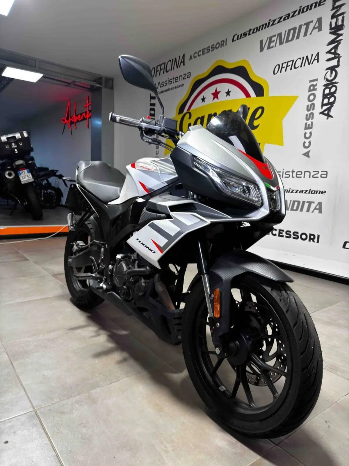 Aprilia Tuono 125 (2021 - 24) (2)