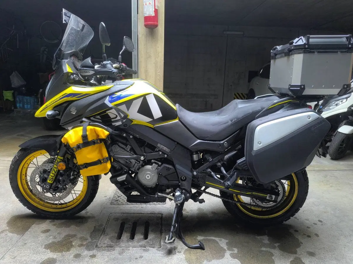 Suzuki V-Strom 650XT Explorer (2022 - 25) (6)