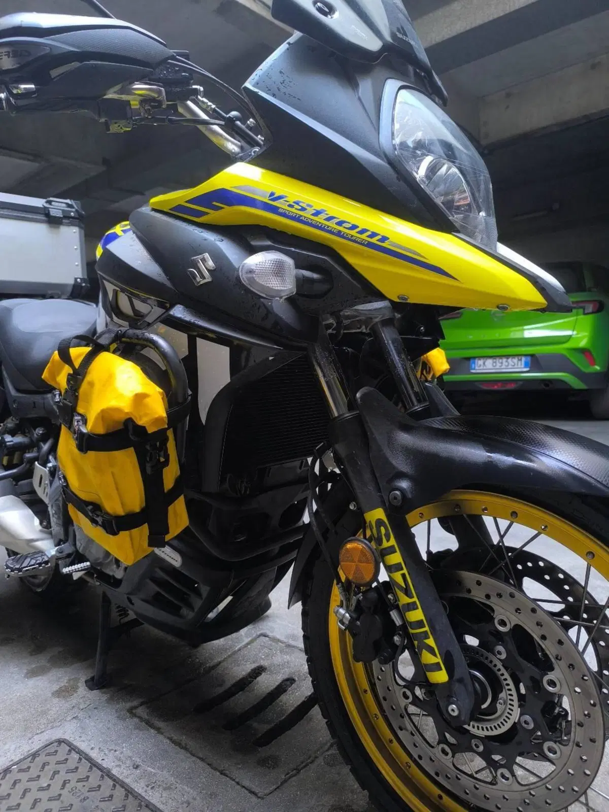 Suzuki V-Strom 650XT Explorer (2022 - 25) (10)
