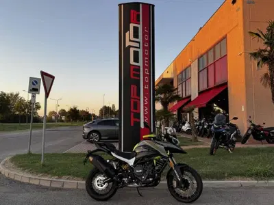 Benelli TRK 902 Xplorer (2026) nuova