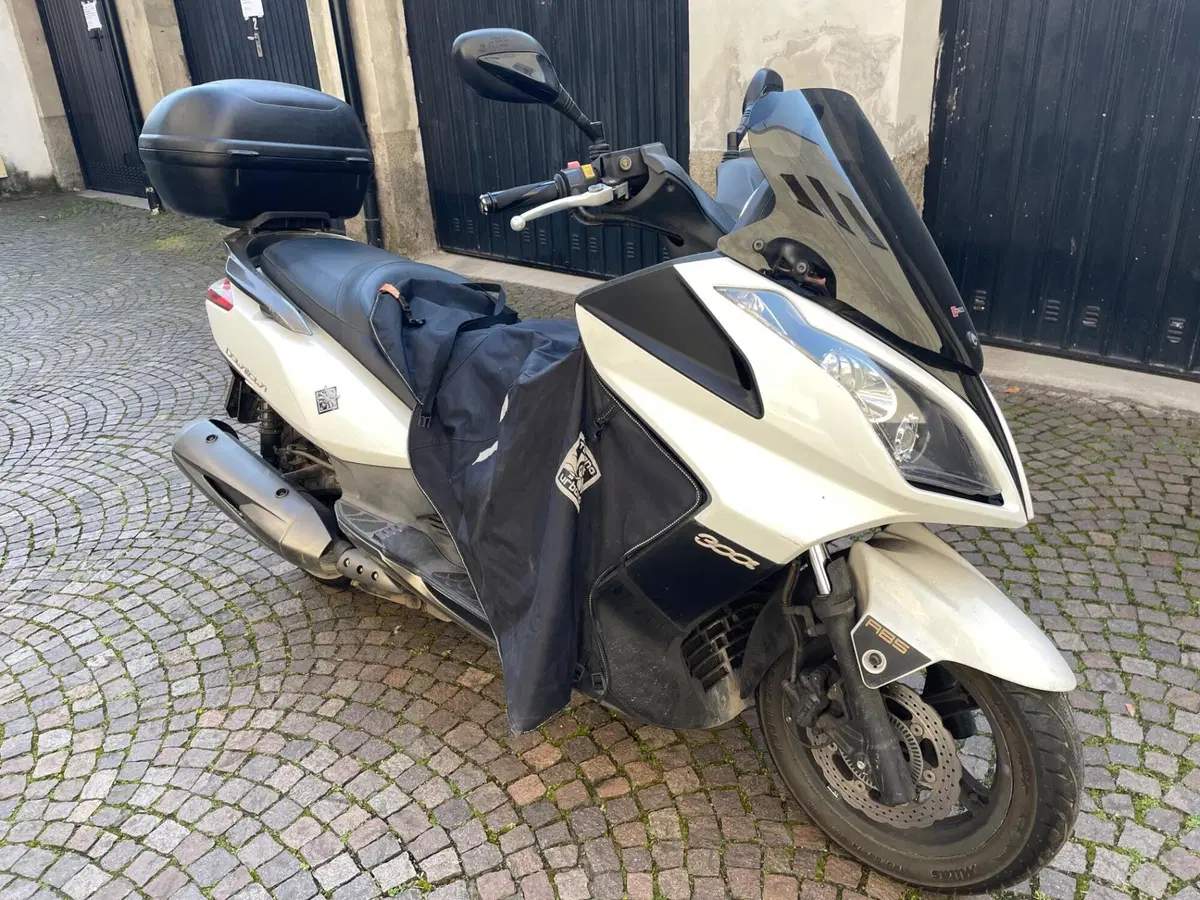 Kymco Downtown 300i (2009 - 17) (5)