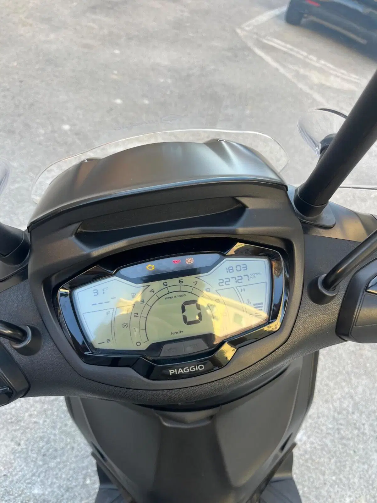 Piaggio Beverly 400 ABS-ASR (2021 - 24) (4)