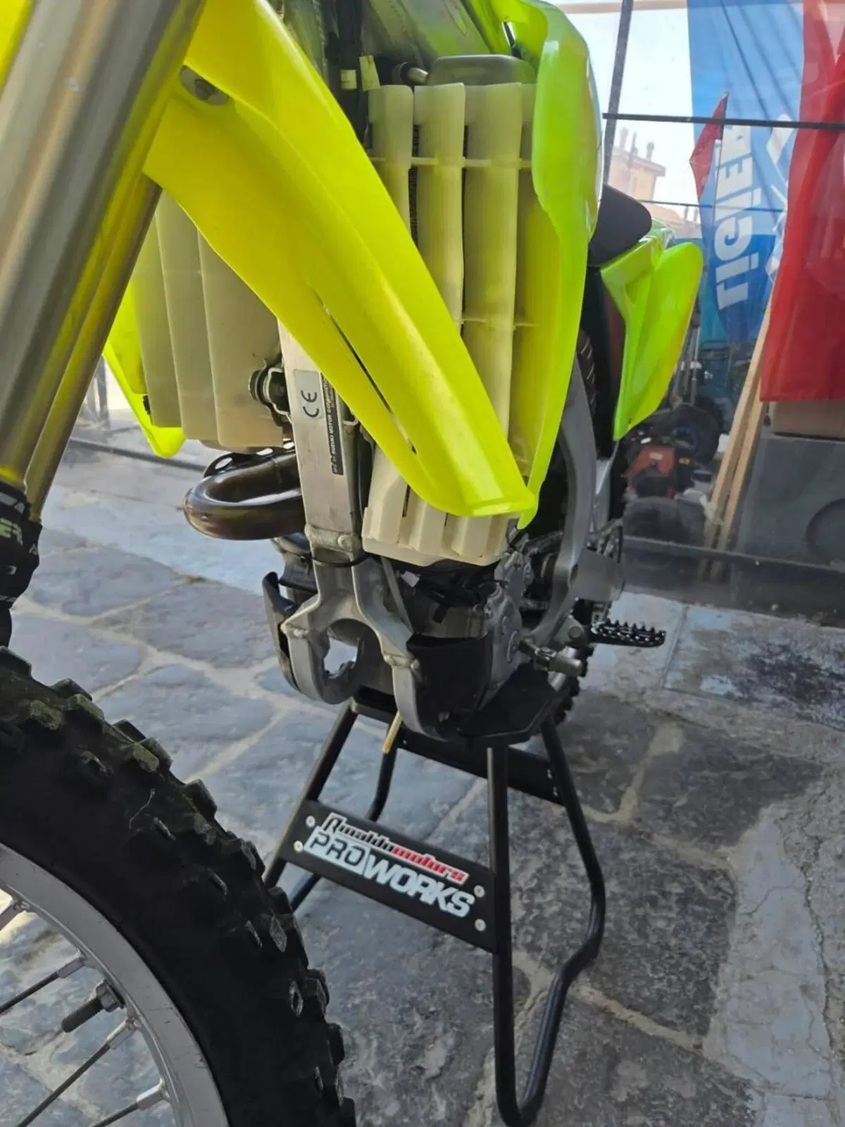 Suzuki RM-Z 250 (2015) (11)