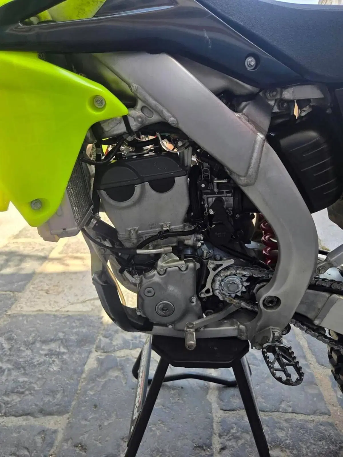 Suzuki RM-Z 250 (2015) (12)