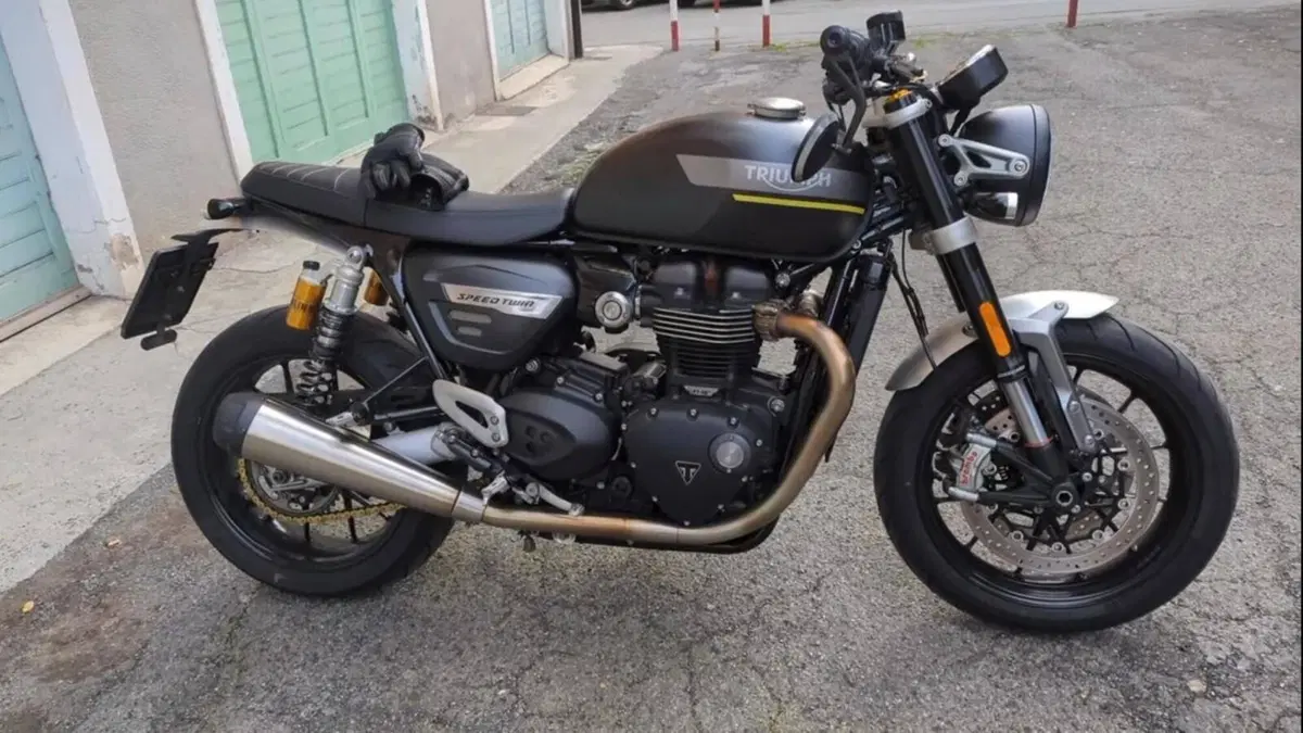 Triumph Speed Twin 1200 (2021 - 24) (3)