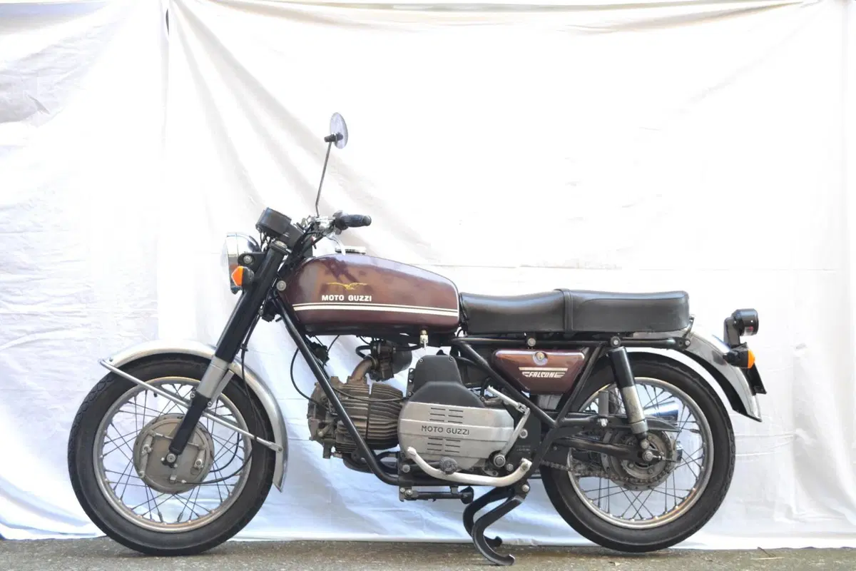 Moto Guzzi Nuovo Falcone