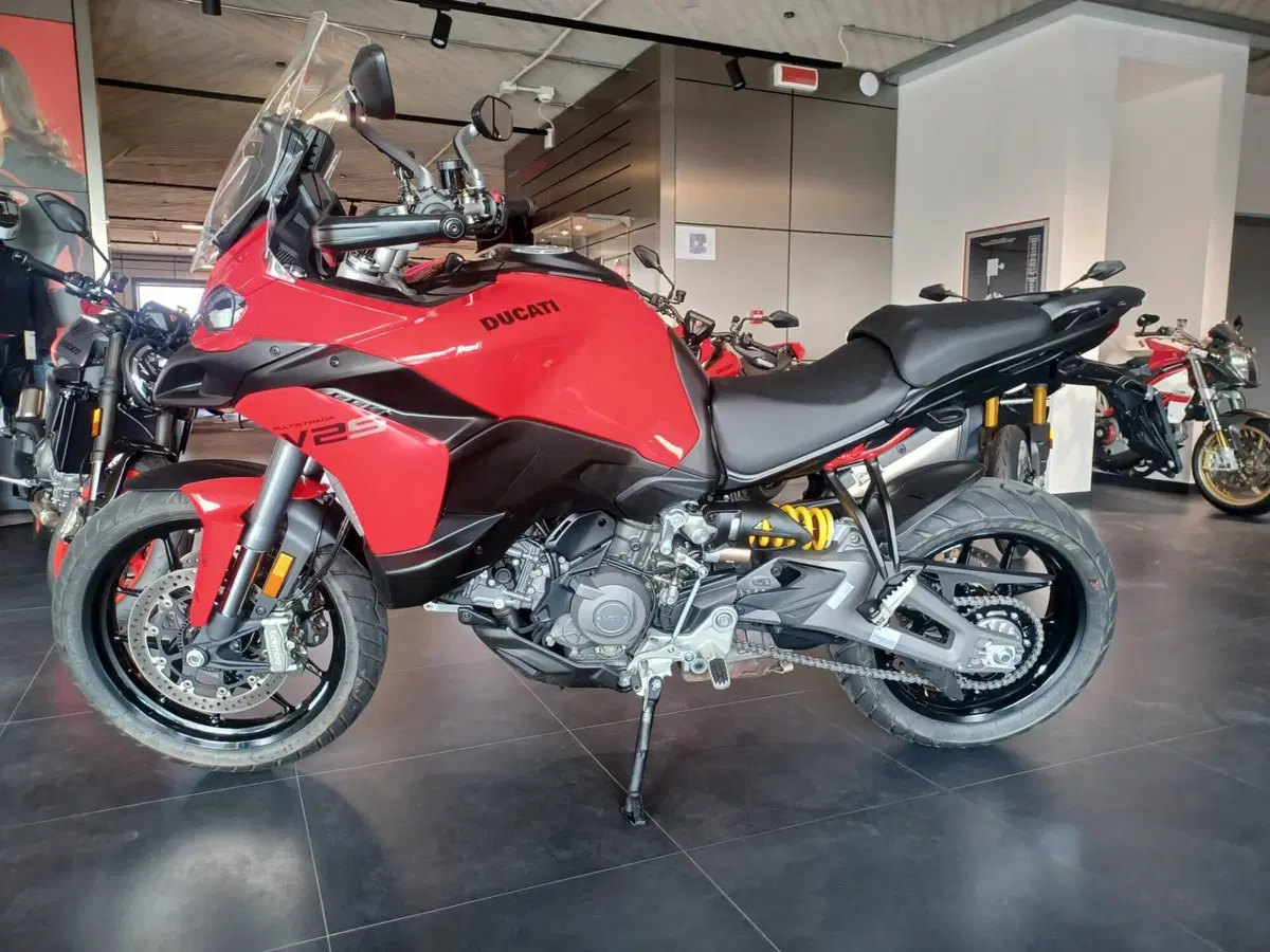 Ducati Multistrada V2 S (2025 - 26) (2)