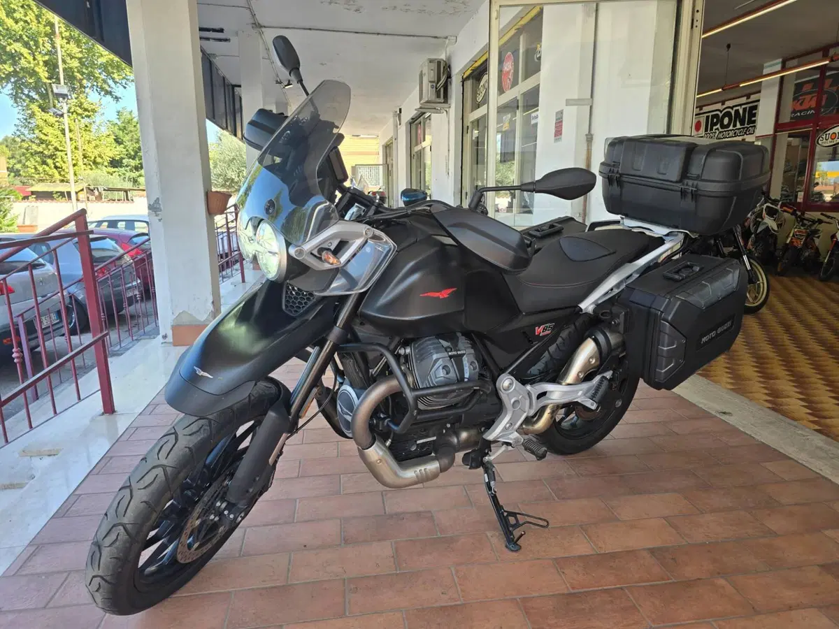 Moto Guzzi V85 TT Travel (2024 - 26) (6)