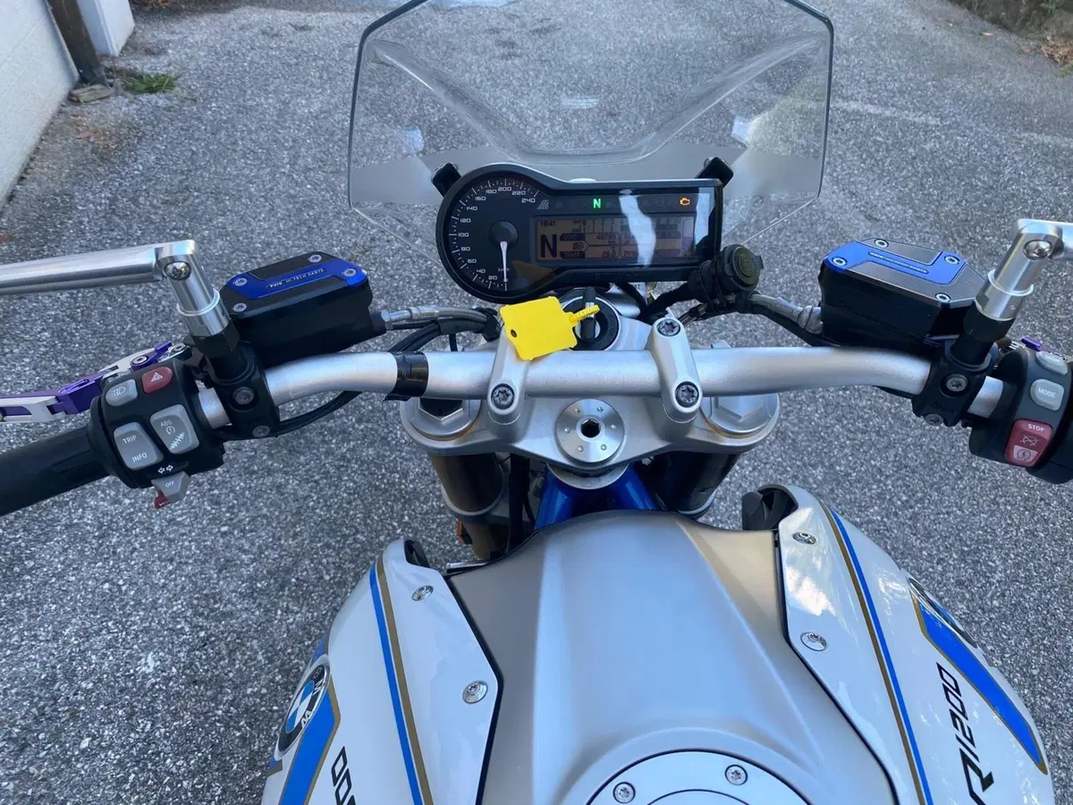 Bmw R 1200 R (2017 - 18) (4)