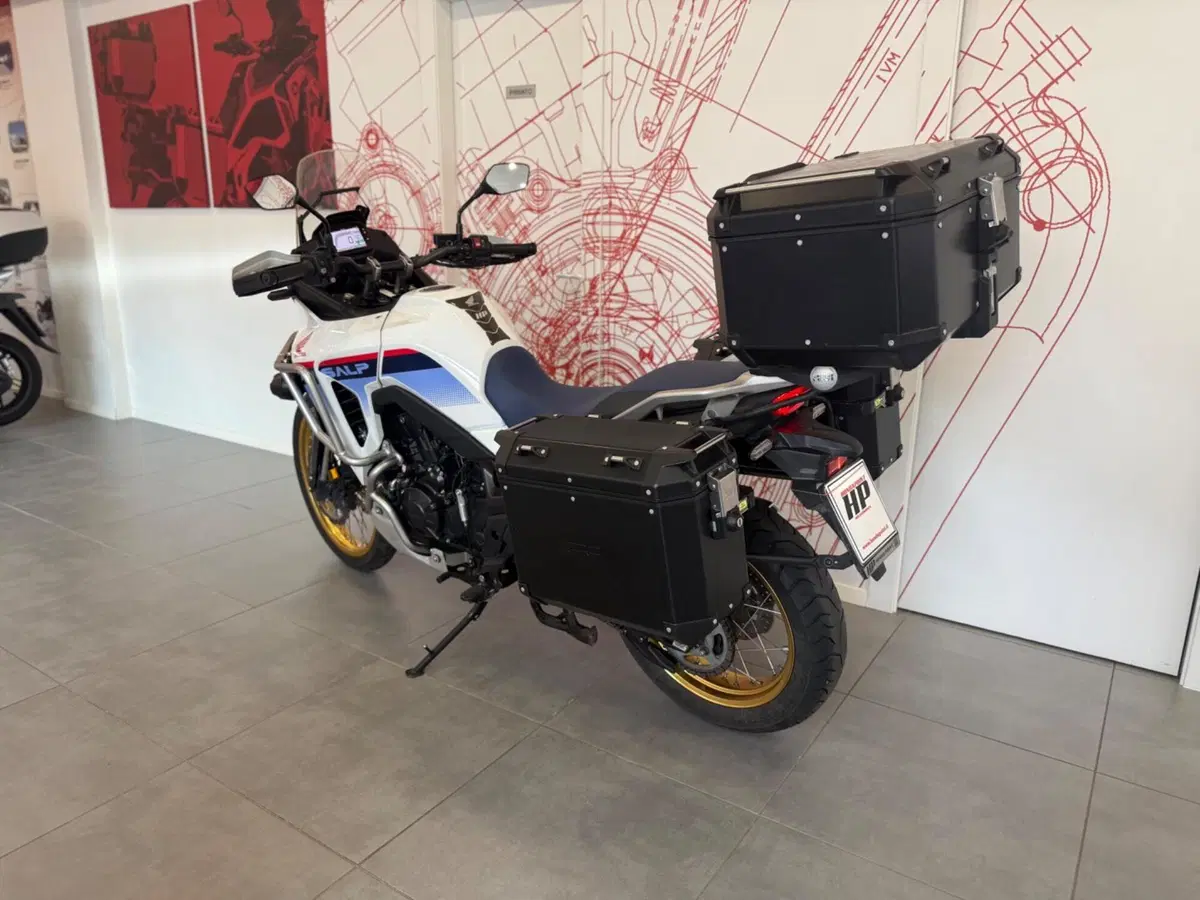 Honda Transalp XL750 (2023 - 24) (6)