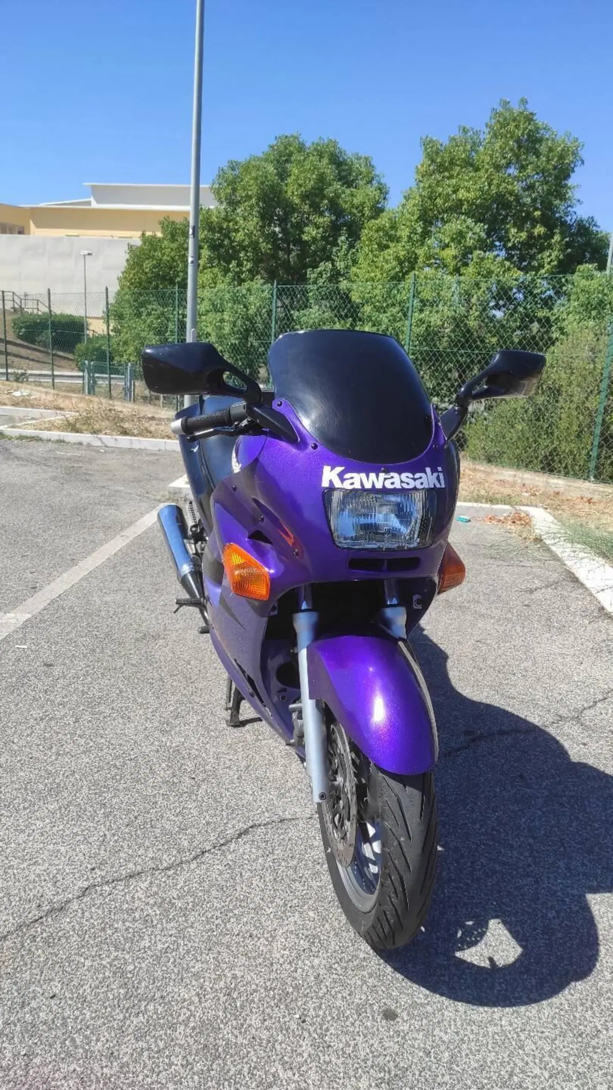 Kawasaki ZZ-R 250 (7)