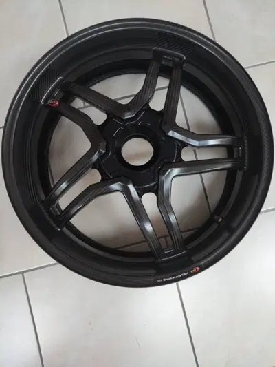 Cerchi bst carbonio per Ducati Panigale V4 e V2 e