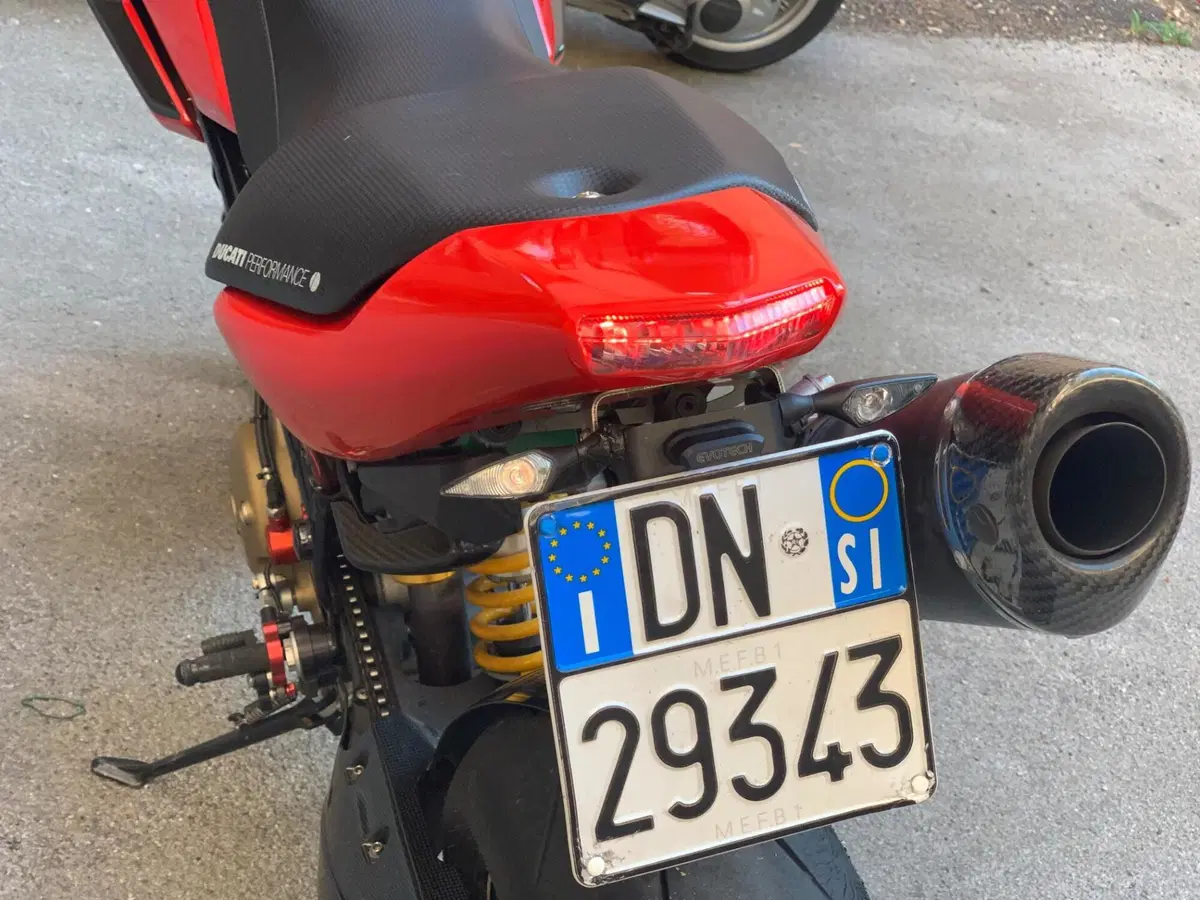 Ducati Hypermotard 1100 S (2007 - 09) (5)