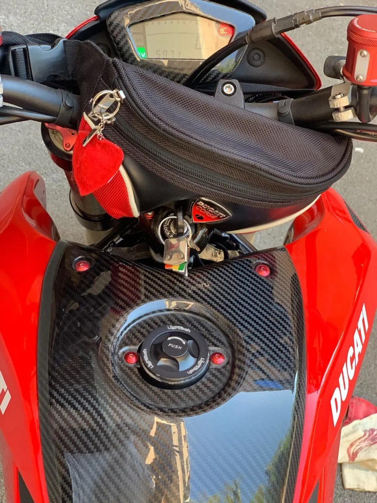 Ducati Hypermotard 1100 S (2007 - 09) (8)