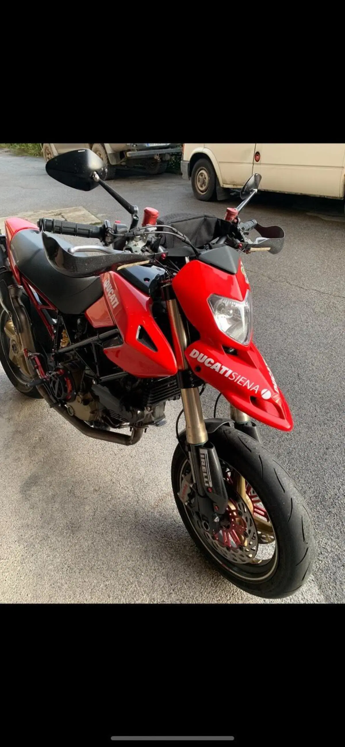 Ducati Hypermotard 1100 S (2007 - 09) (10)