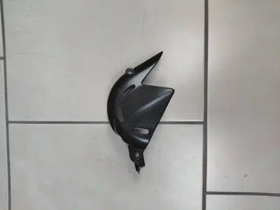 Copri pignone carbonio per Panigale e street fight Ducati