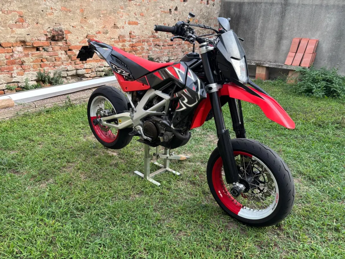Aprilia SXV 550 (2007 - 14) (2)
