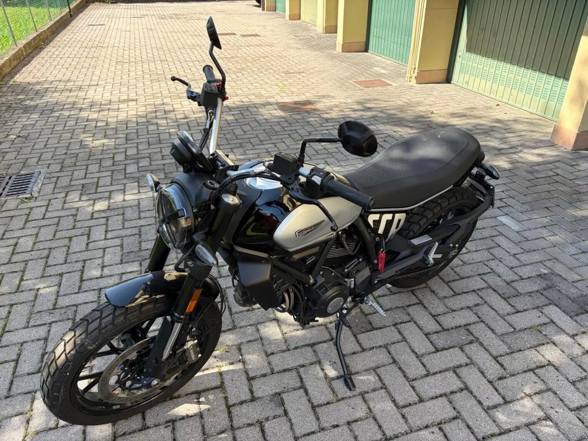 Ducati Scrambler 800 Icon (2023 - 24) (2)