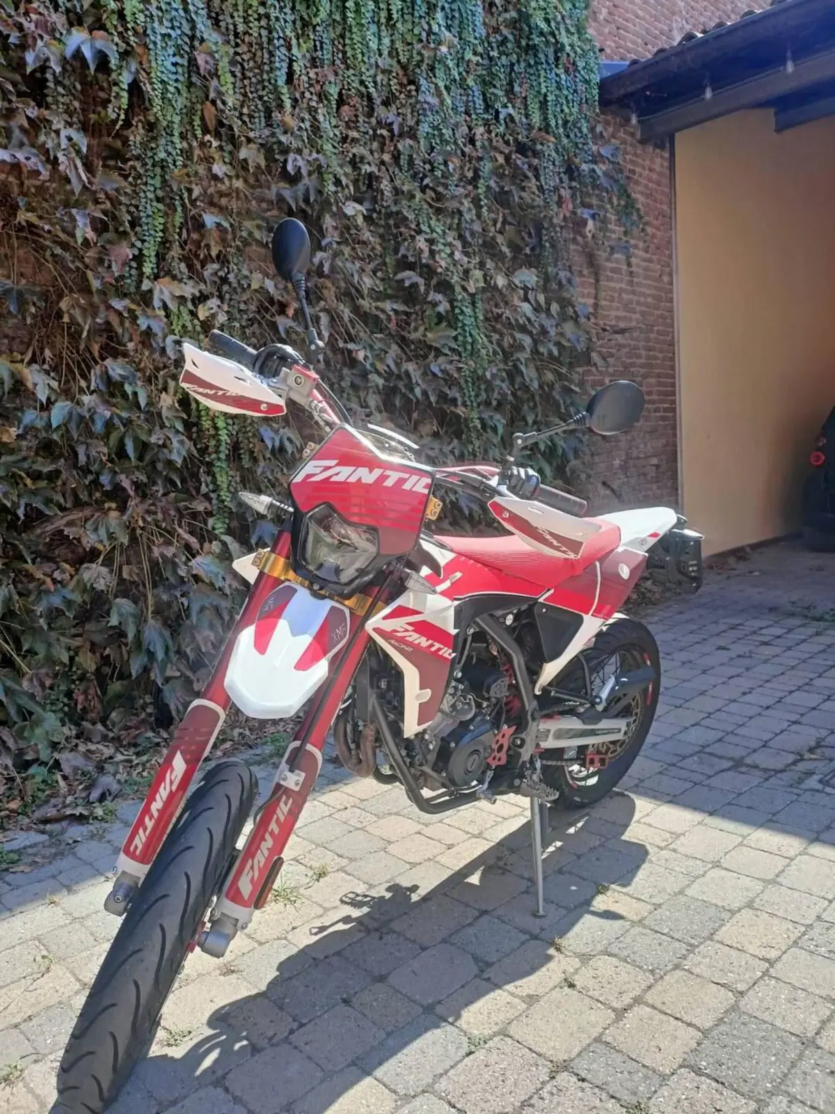 Fantic Motor XMF 125 Motard Competition 4T (2023 - 24) (4)