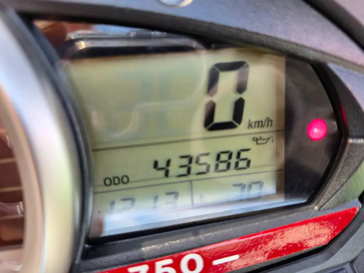 Kawasaki Z 750 (2007 - 14) (2)