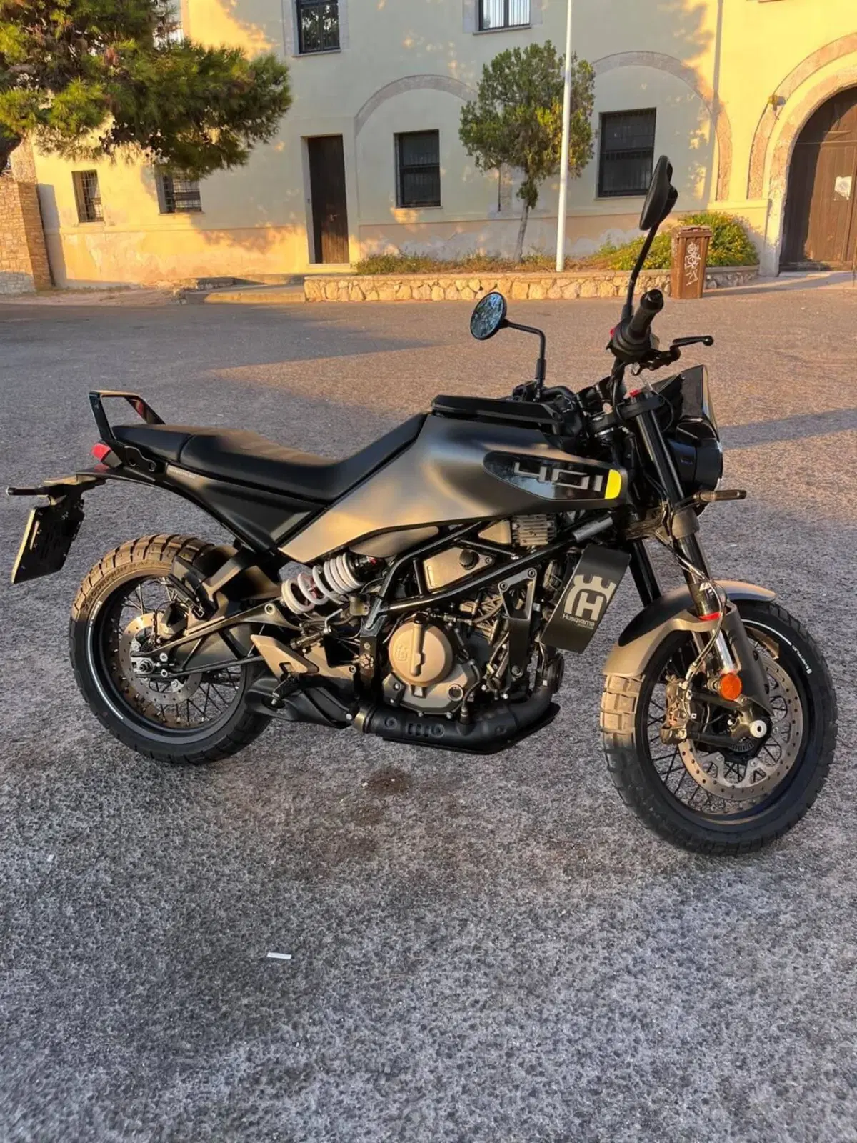 Husqvarna Svartpilen 401 (2024 - 26)