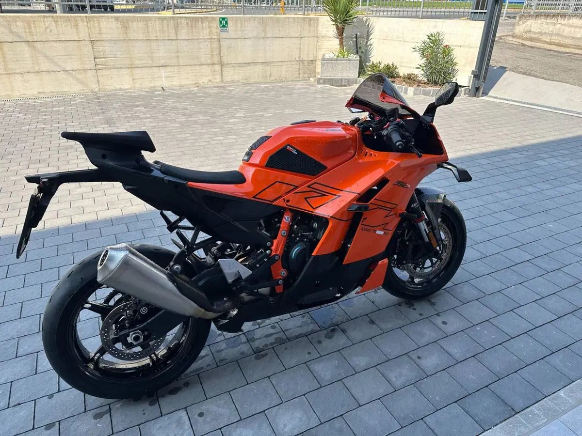 KTM 990 RC R (2026) (5)