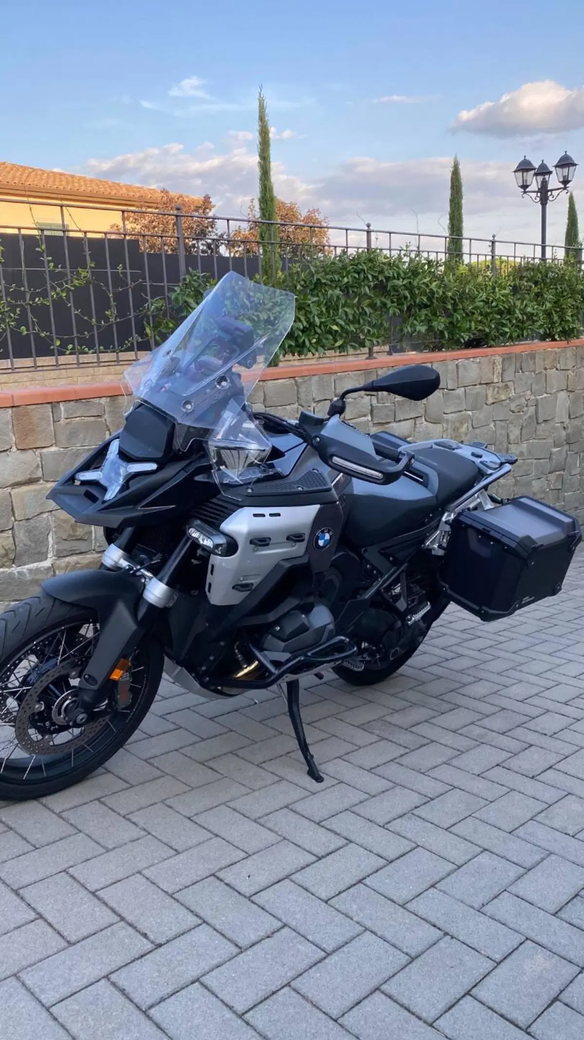 Bmw R 1300 GS Adventure Triple Black (2025 - 26) (4)