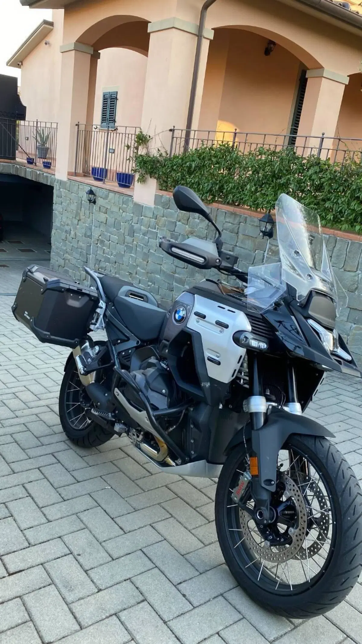 Bmw R 1300 GS Adventure Triple Black (2025 - 26) (5)