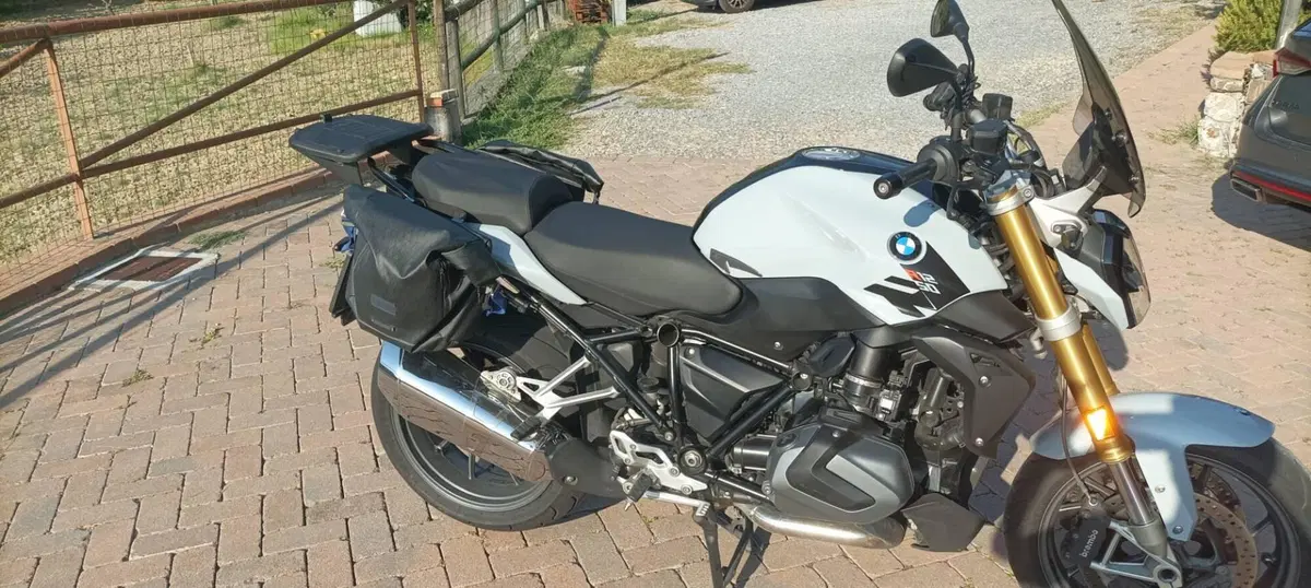 Bmw R 1250 R (2021 - 25) (2)